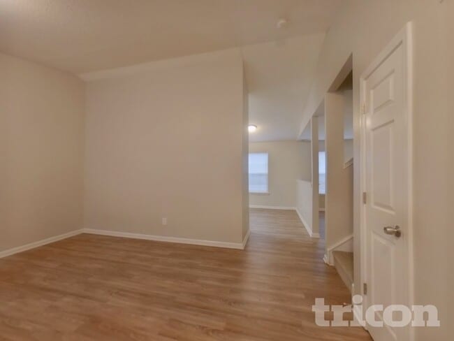 Photo - 4932 Aldersbrook Dr