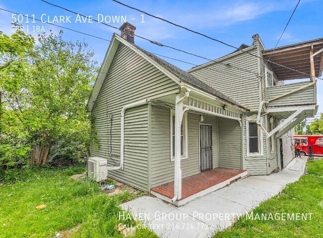 5011 Clark Ave Unit 1