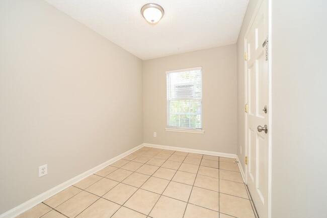 Photo - 8338 Argyle Corners Ct
