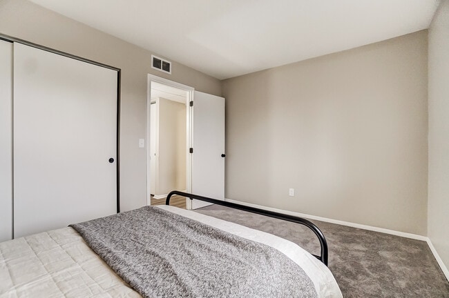 2 Bed | 1 Bath Bedroom