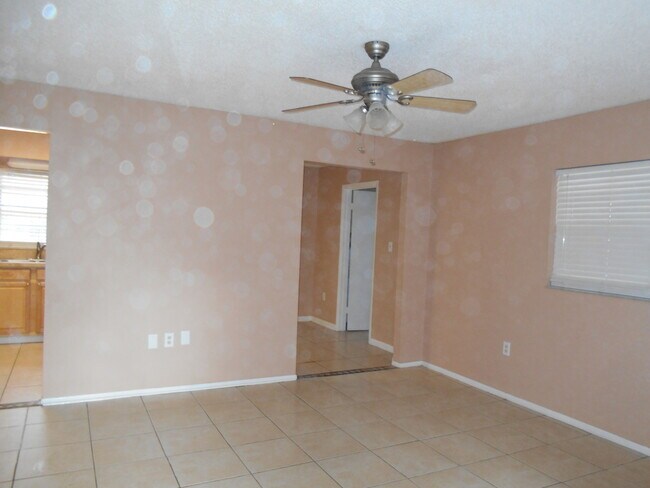 Photo - North Lakeland Rental!