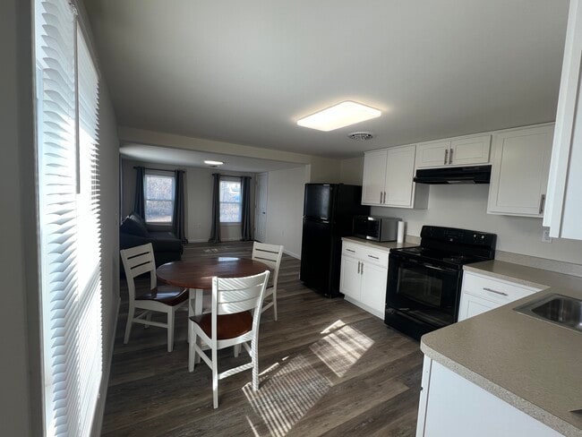 Photo - 326 Elm St Unit C