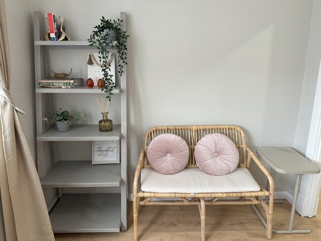 Photo - 5640 Beacon St