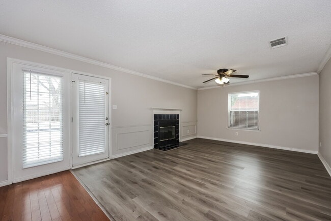 Photo - 5024 Flat Creek Dr