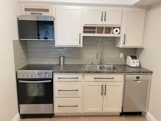 Photo - 360 Tecumseh Rd W Unité 102