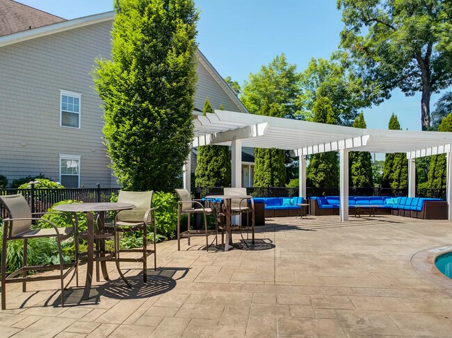 Photo - White Oaks at Wilton