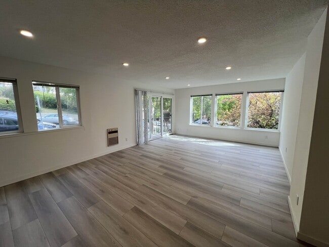 Photo - 1742 Spruce St Unidad leasing