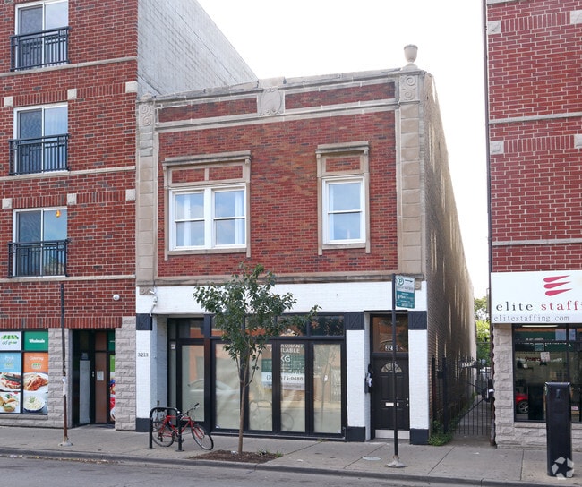 Low Apartments for Rent in Chicago, IL