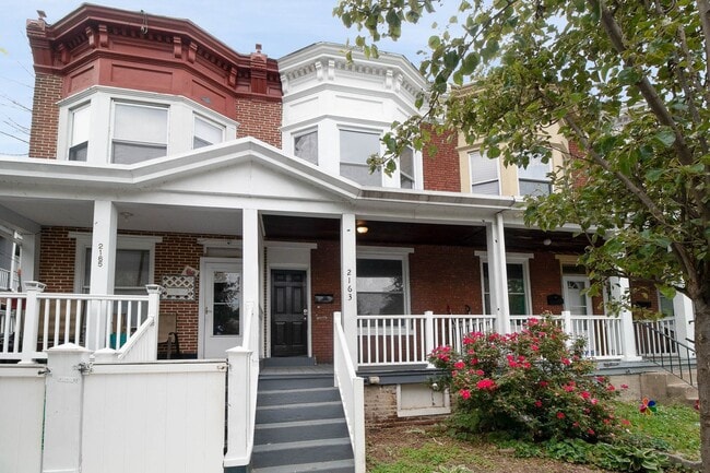 Building Photo - Remodeled 3 bedroom 1 bath home in Harrisburg,  PA