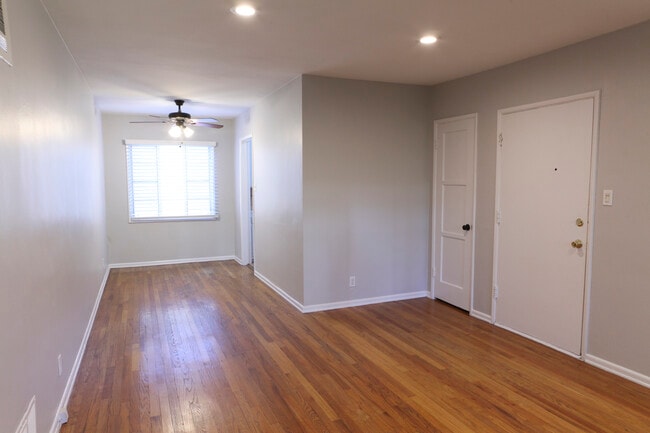 Dining Area - 1909 N Las Palmas Ave Unit 1909