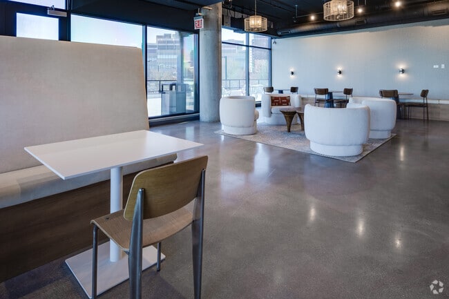Lounge - CADENCE APARTMENTS