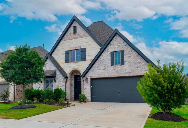 Photo - 30103 Aralia Dr House