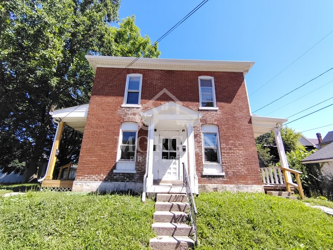 820 W Howard St