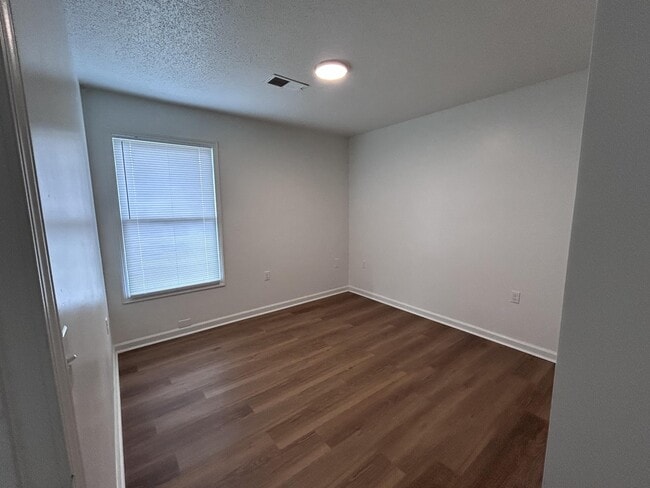 Photo - 47 Driftwood Cir