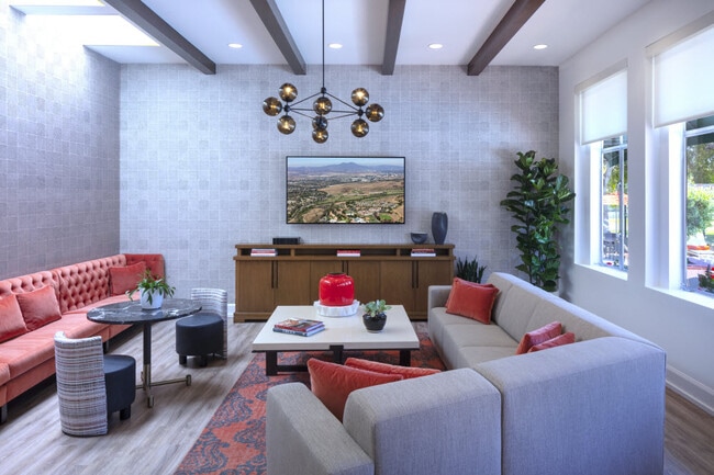 Rancho San Joaquin Apartment Homes