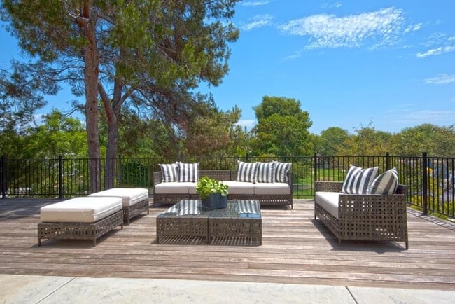 Photo - 2812 Anchor Ave