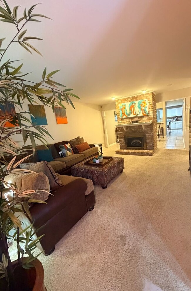 Photo - Beautiful 3 Bedroom Townhouse