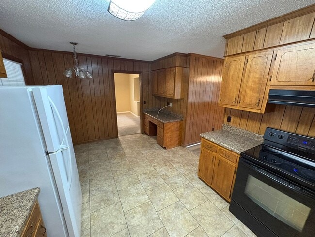 107 Teressa Dr