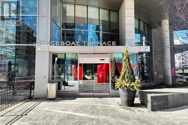 Photo - 21 Iceboat Terr Unit 530