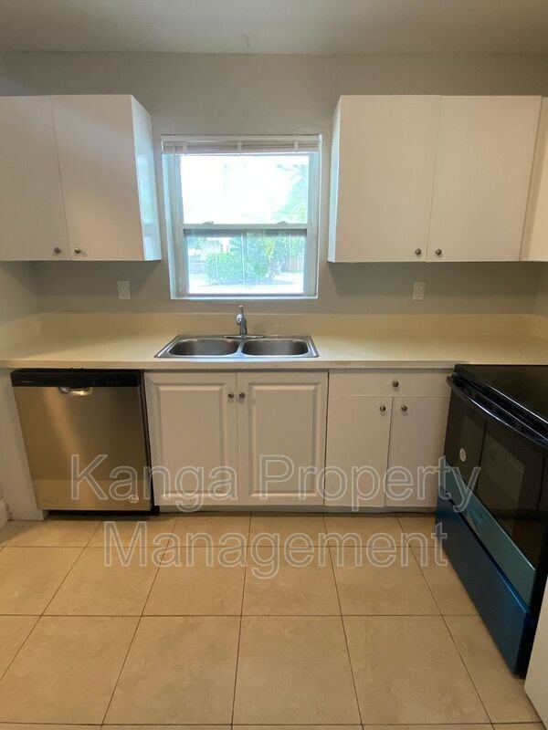 Photo - 4327 Cocoanut Rd