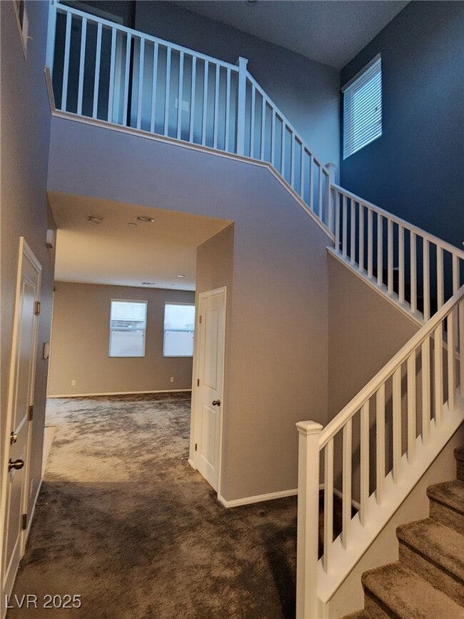 Photo - 10384 Bagg Ave