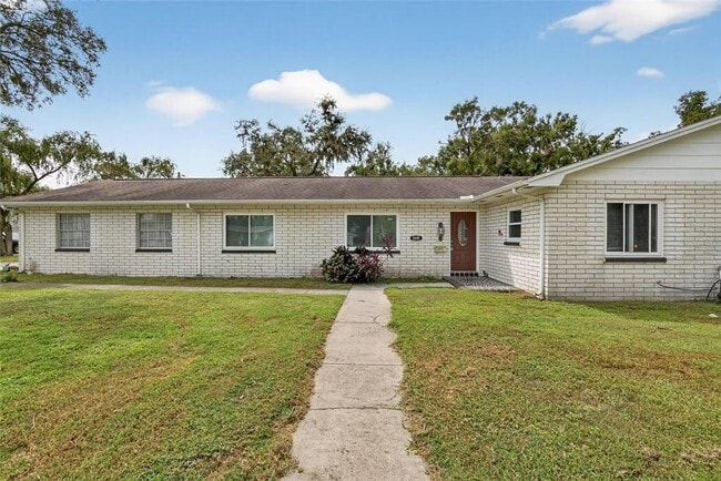 Building Photo - 1601 Alder Way Rental