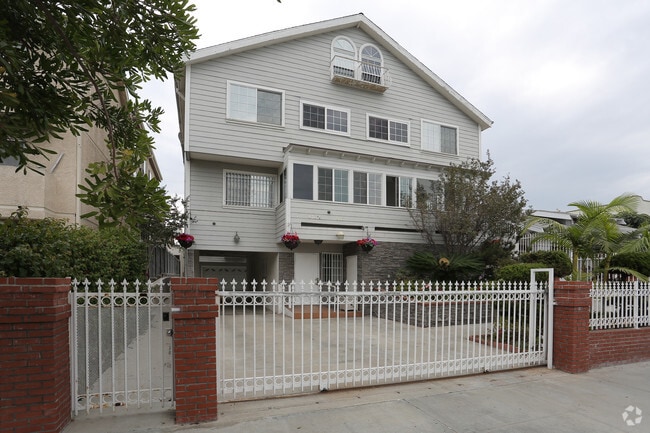 Photo - 416 N Oxford Ave