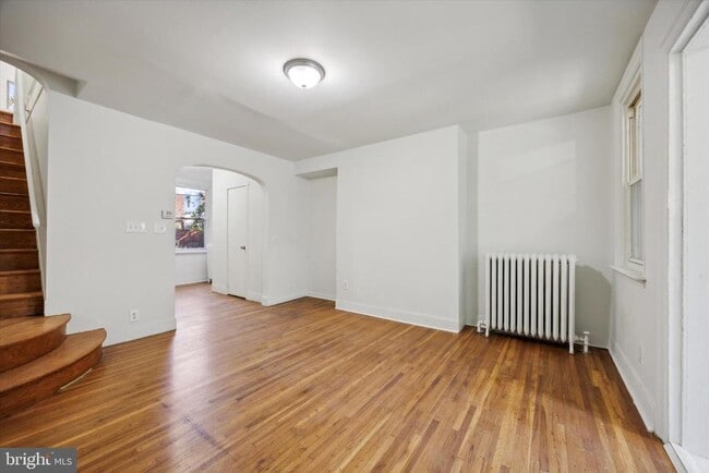 Photo - 2039 Aikens St