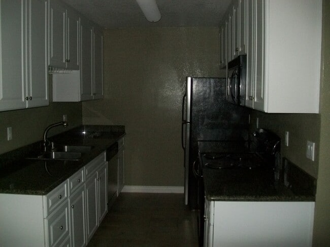 Photo - Large 2 Bed 2 Bath In Chula Vista