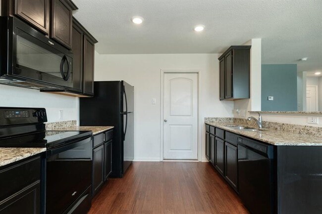 Photo - 5033 Cressler Ln