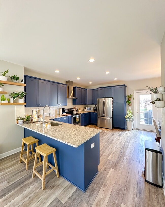 Building Photo - 1058 Old Trail Dr