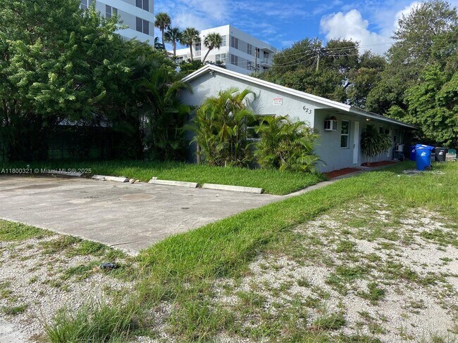 Photo - 623 NW 3rd Ave Apartment Unit 1