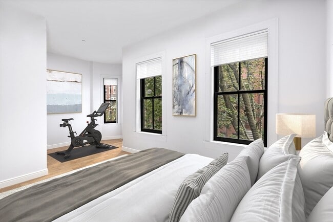 Photo - 213 W Springfield St Unit 1