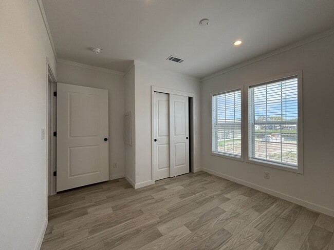 Photo - 5641 Blue Harbor Dr