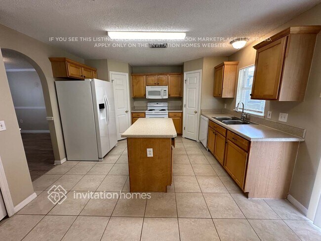 Photo - 4725 Willamette Cir