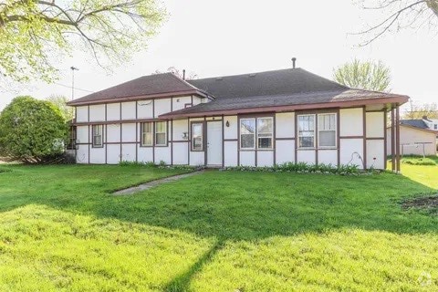 Building Photo - 803 Wadleigh St Rental
