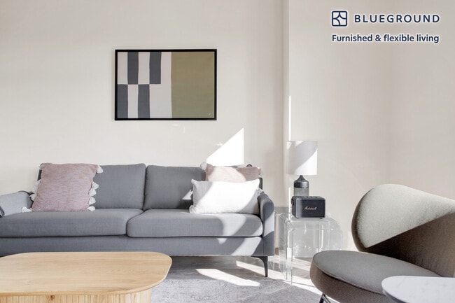 Photo - 1128 N Irving St Unidad FL4-ID434