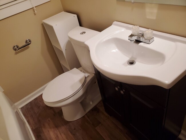 Photo - Section 8 accepted 2-Bedroom Retreat in Huntsville – Cozy Living with 803 Sq Ft!" Unit A