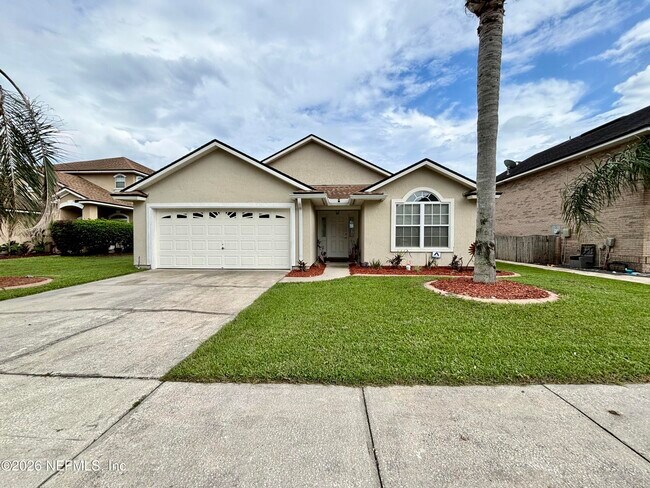 9302 Prosperity Lake Dr