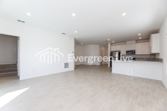 Photo - 3653 Belstead Wy