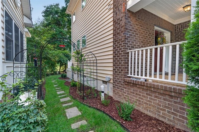 Photo - 5505 Brixton Rd