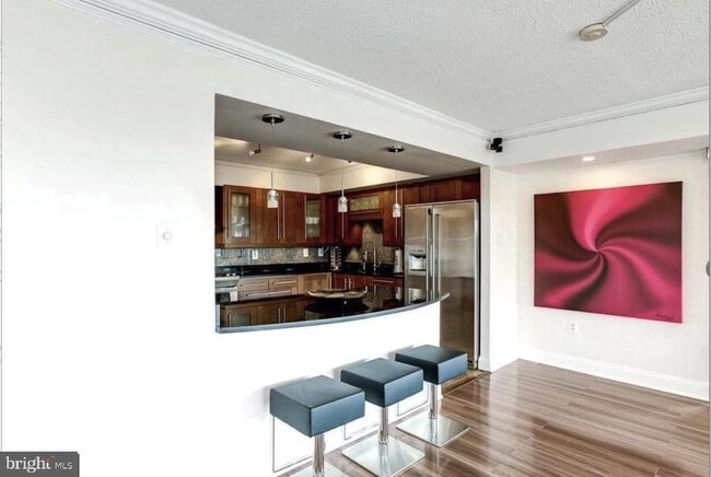 Photo - 1300 Army Navy Dr Unit 922