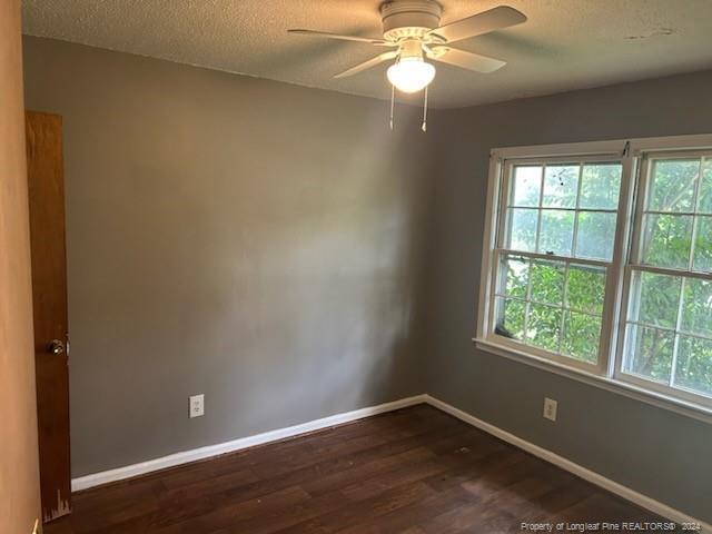 Photo - 1630 Murchison Rd