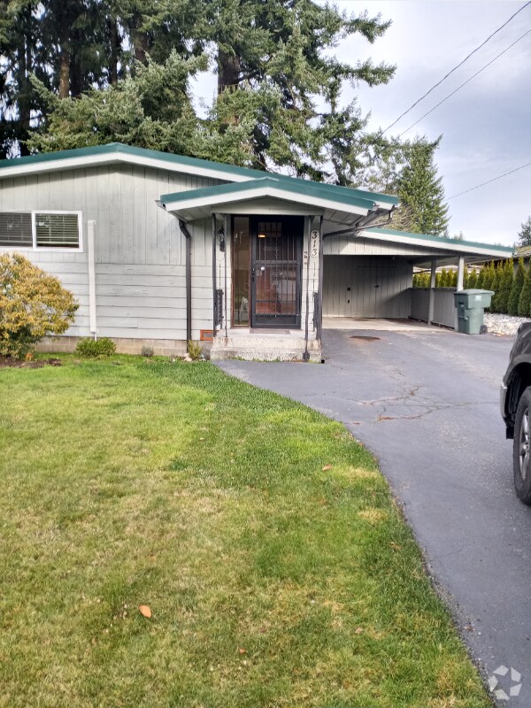 Building Photo - 313 Pecks Dr Rental