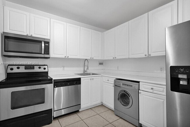 Photo - 1455 N Treasure Dr Unit 7R