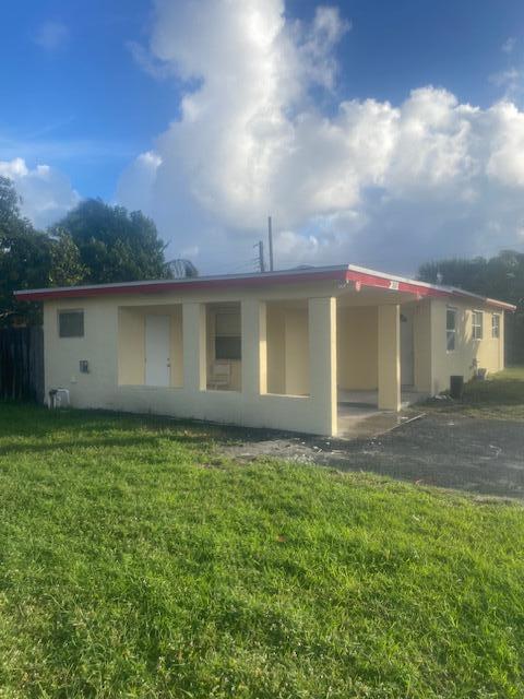 Building Photo - 201 NE 14th Ave