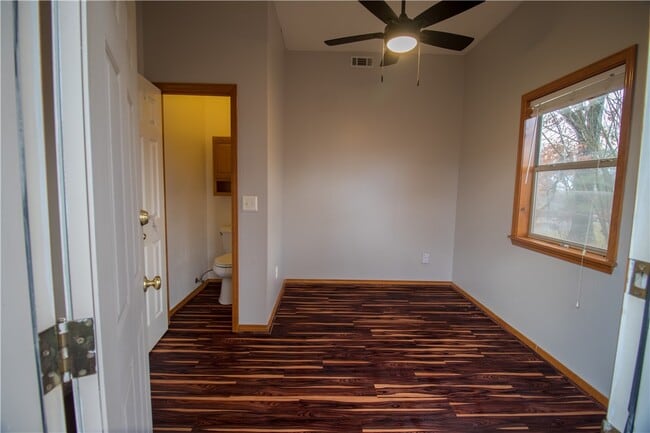 Photo - 15284 Putman Rd