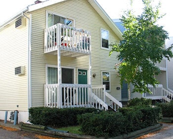 Photo - 423 W Doty St