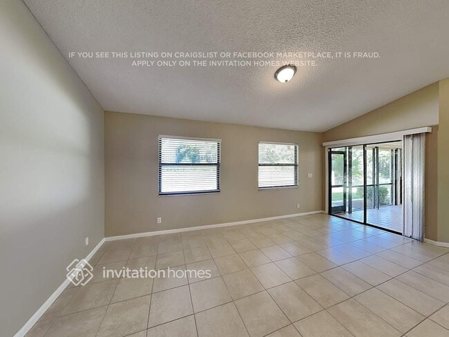 Photo - 102 Royal Ct