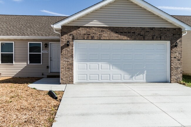 2 bed 2 bth duplex- available now - 2 bed 2 bth duplex- available now Apartamento Unidad 2029 Wexford Green Way